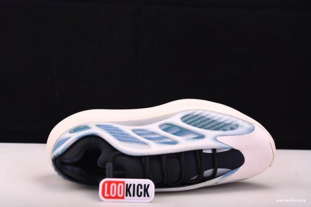 ADIDAS GY0260 YEEZY 700 V3 0724